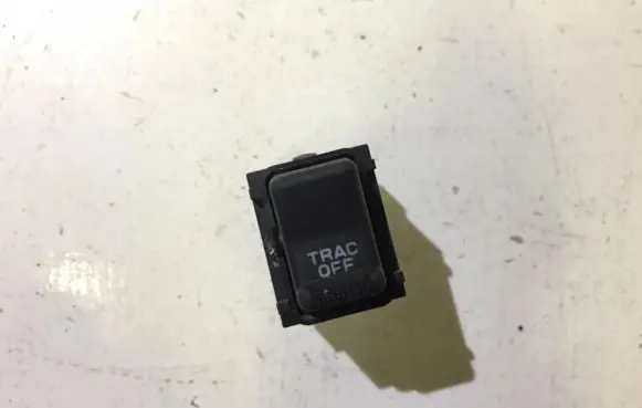 Traction control (ASR) switch
