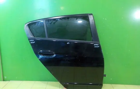 Honda Insight Rear door PRAWE