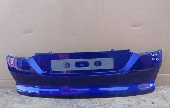 Ford Focus Tailgate trim BM51N425A30A