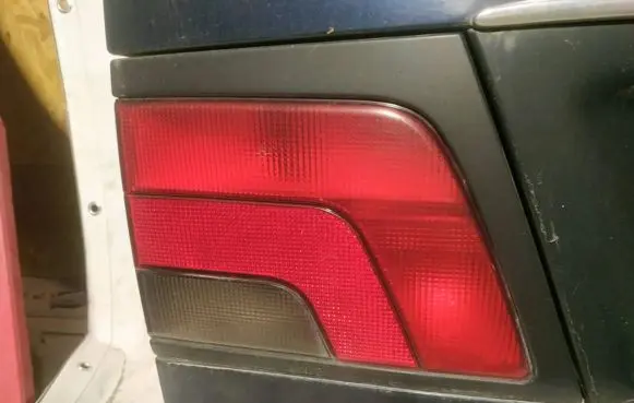 Peugeot 806 Tailgate rear/tail lights