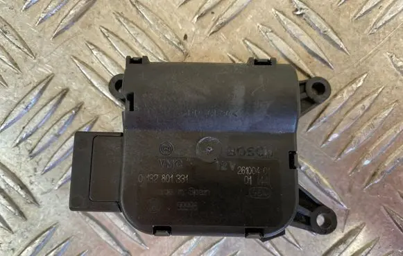 Mercedes-Benz Vito Viano W639 Air flap motor/actuator 0132801331 26100401 30998