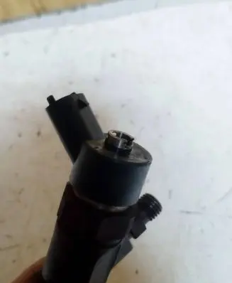 Renault Scenic II - Grand scenic II Fuel injector 8200100272