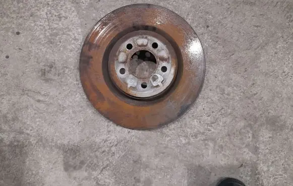 BMW 7 F01 F02 F03 F04 Rear brake disc