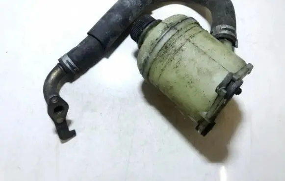 Mazda 626 Power steering fluid tank/reservoir