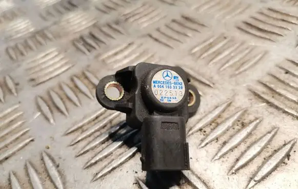 Mercedes-Benz C W203 Air pressure sensor 0041533328