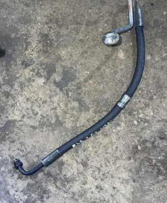 Power steering hose/pipe/line
