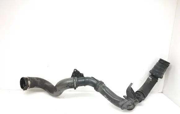 Intercooler hose/pipe