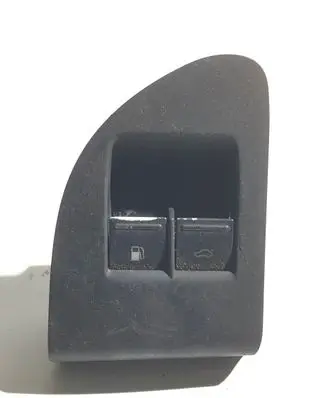 Volkswagen Touareg I Fuel tank opening switch 7L6867375C