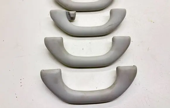 Volkswagen Polo A set of handles for the ceiling 6N0857607K 6N0857607L