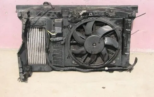 Peugeot 308 Radiator support slam panel
