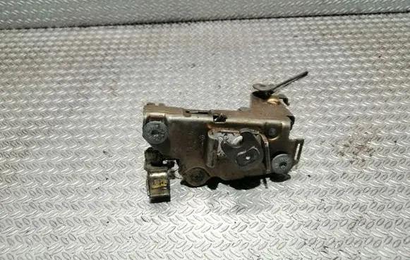 Volkswagen I LT Front door lock 211837016H