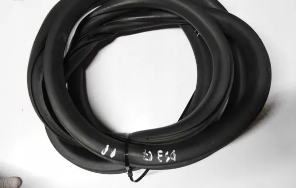 Citroen DS3 Rubber seal loading door g453fdsgsdf