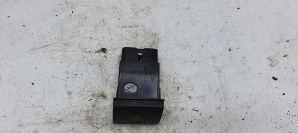 Toyota Avensis T220 Hazard light switch 153309