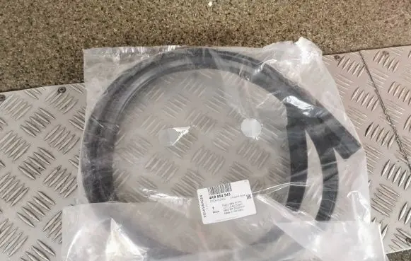 Audi A6 S6 C8 4K Front door rubber seal 4K8854543