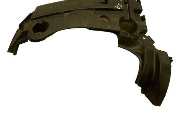 Renault Kangoo II Front bumper mounting bracket 8200435435 N39302 X610527