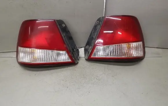 Hyundai Accent Rear/tail lights set 