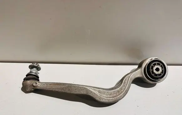 Mercedes-Benz GLC X253 C253 Front lower control arm/wishbone 2130200