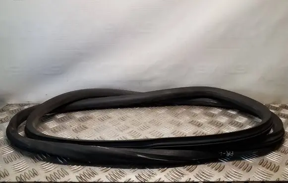 Seat Leon (1P) Front door rubber seal 1P0867365B