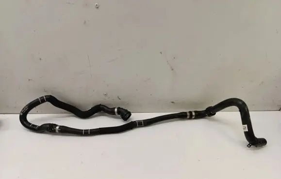 BMW 2 F44 Engine coolant pipe/hose 6832801
