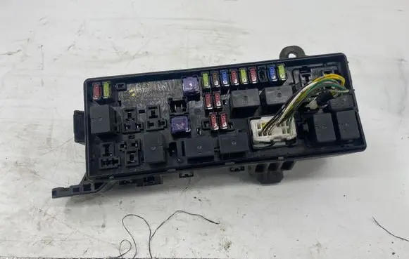 Mitsubishi L200 Fuse module PR06900000