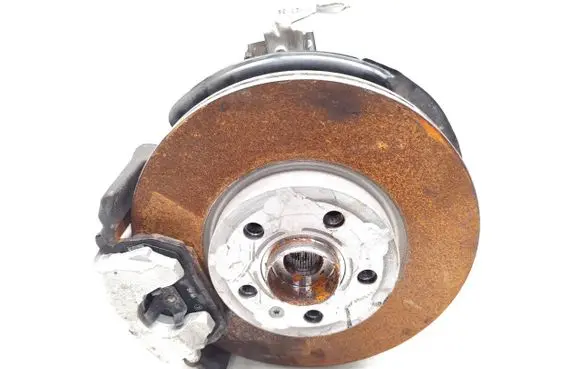 Front wheel hub