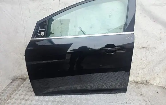 Ford Focus Front door