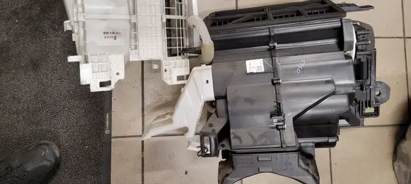 Mazda 6 Interior heater climate box assembly GS1EC
