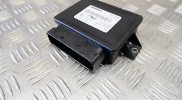 Nissan Qashqai Hand brake control module 360324BA0A