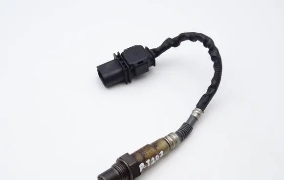 Peugeot 207 Lambda probe sensor 759071302 7590713-02 0258017217
