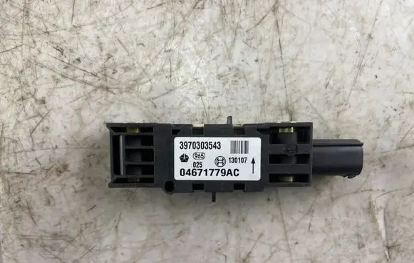 Chrysler 300 - 300C Airbag deployment crash/impact sensor 04671779ac