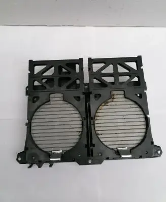Cup holder front