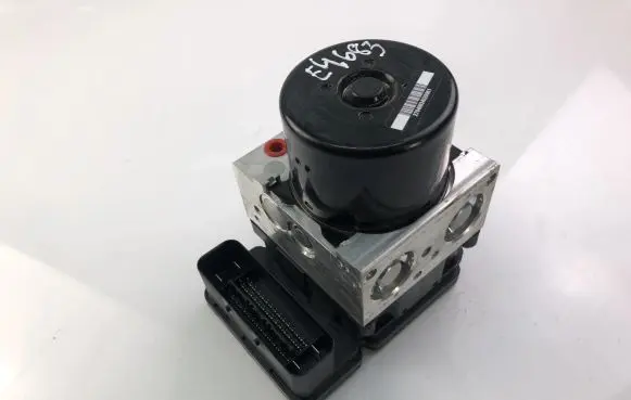 Volvo V60 ABS Pump P31423348