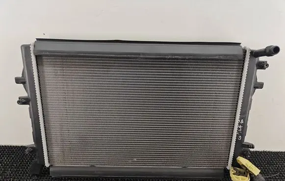 Volkswagen Golf VI Coolant radiator 1K0121251BN 993820A