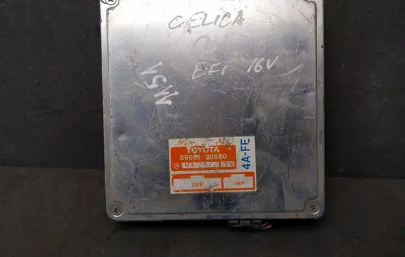 Toyota Avensis T250 Engine control unit/module 8966120580 4AFE