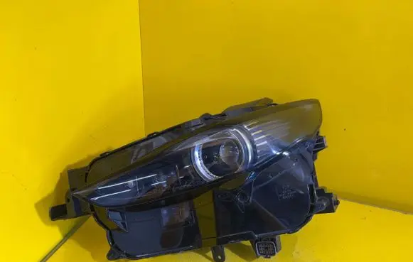 Mazda CX-30 Headlight/headlamp DFR7-51040