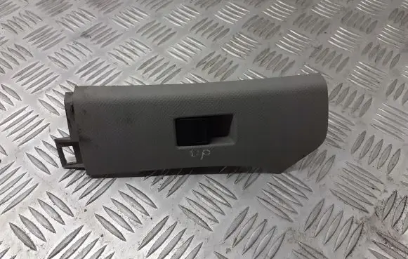 Toyota Yaris Quarter vent window switch 74231-0D090