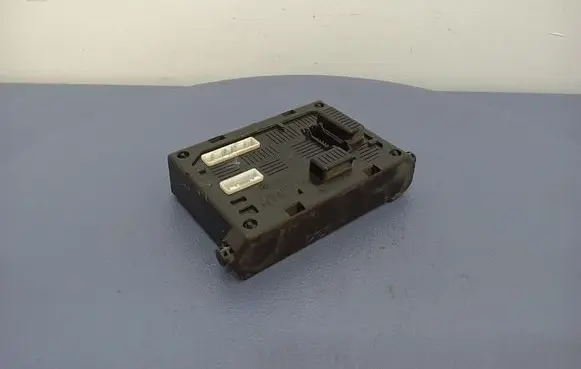 Renault Modus Fuse box set 8200200106