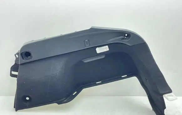 Trunk/boot lower side trim panel