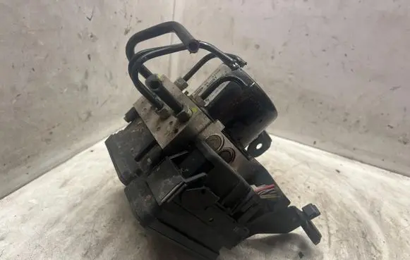 Land Rover Freelander 2 - LR2 ABS Pump 6G9N2C405DF