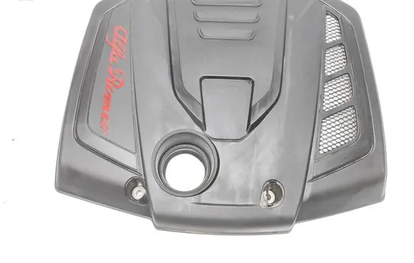 Alfa Romeo Stelvio Engine cover (trim)