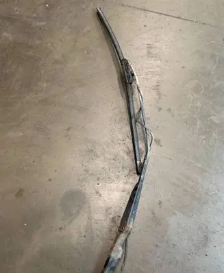 Iveco Daily 4th gen Front wiper blade arm 280005697B