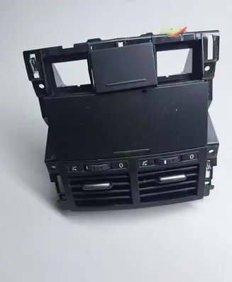 Volkswagen Touareg I Dash center air vent grill 7L6819203D SR0484704 Z6S0904