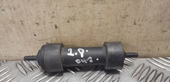 Vacuum air tank