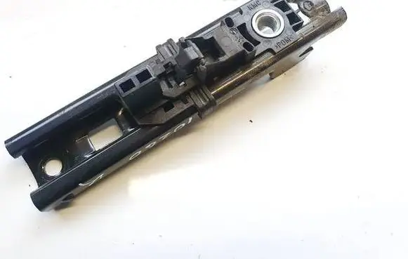 Skoda Yeti (5L) Seat belt adjustment rail 3c8857819a