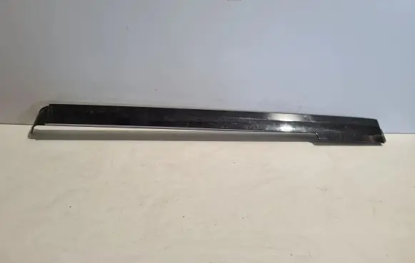 Mercedes-Benz Vito Viano W447 Sliding door rail trim A4476900270