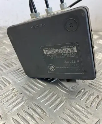 BMW 3 E90 E91 ABS Pump 6787837 4884849