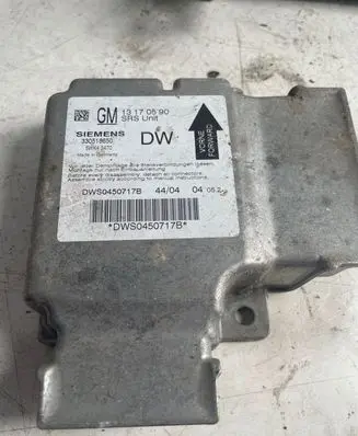 Opel Signum Airbag control unit/module DWS0450717B 13170590 5WK18650