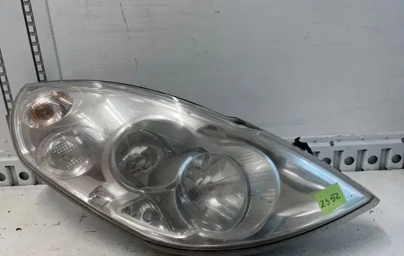 Opel Movano B Headlight/headlamp 17064402