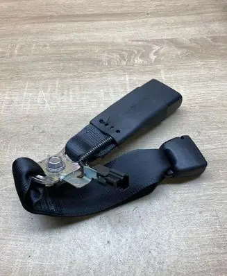 Toyota Yaris Rear seatbelt buckle G068302