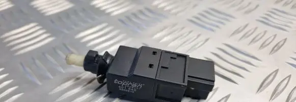 Mercedes-Benz A W168 Brake pedal sensor switch 401649 6900E10